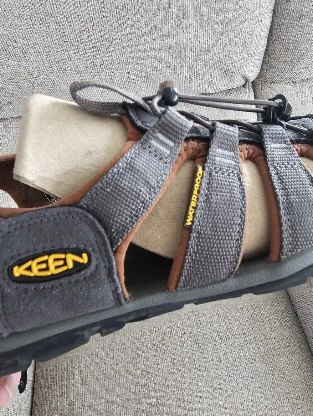 KEEN Men's Clearwater CNX Sandals - Raven/Tortoise Shell